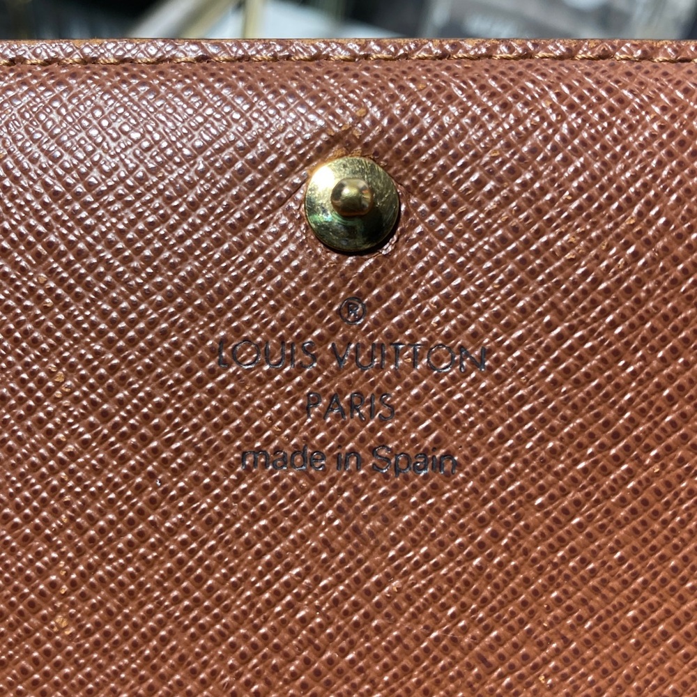 Authentic Louis Vuitton Monogram Bifold Zippy Wallet - Picture 8 of 16
